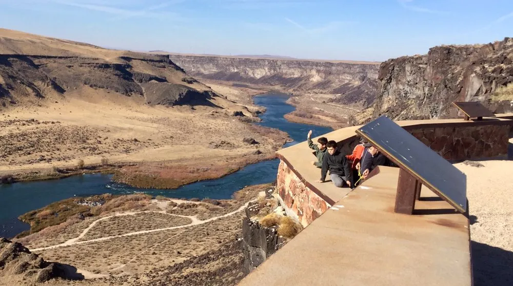 Slide of Ten Forty Electric