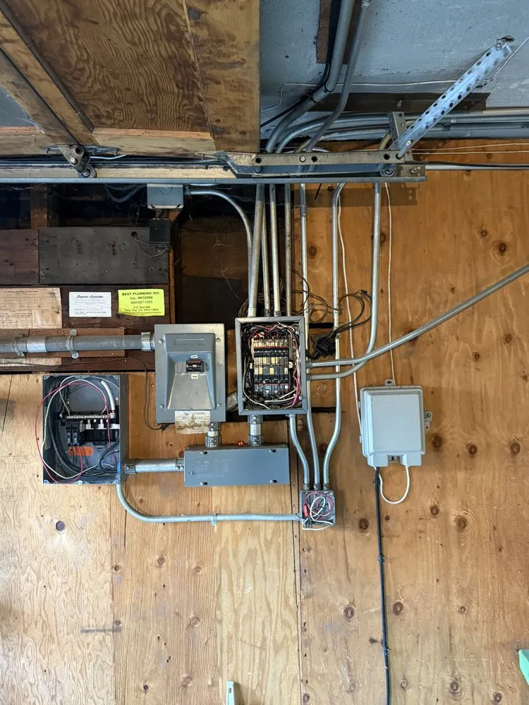 Slide of Teo Silva Electric