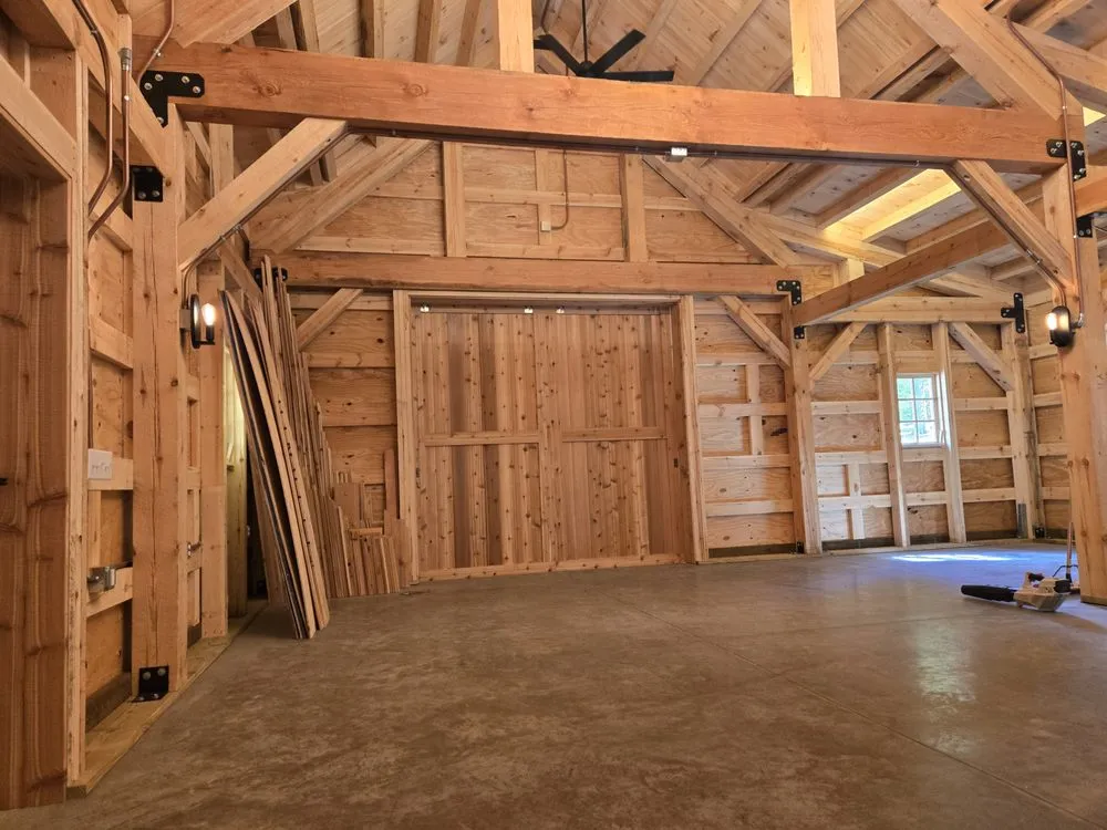 Expert electrician providing circuit breaker repair in , 