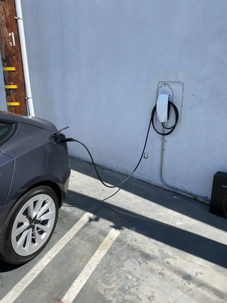 Professional outlet and switch repair in ,  by Tesla Electrical Services