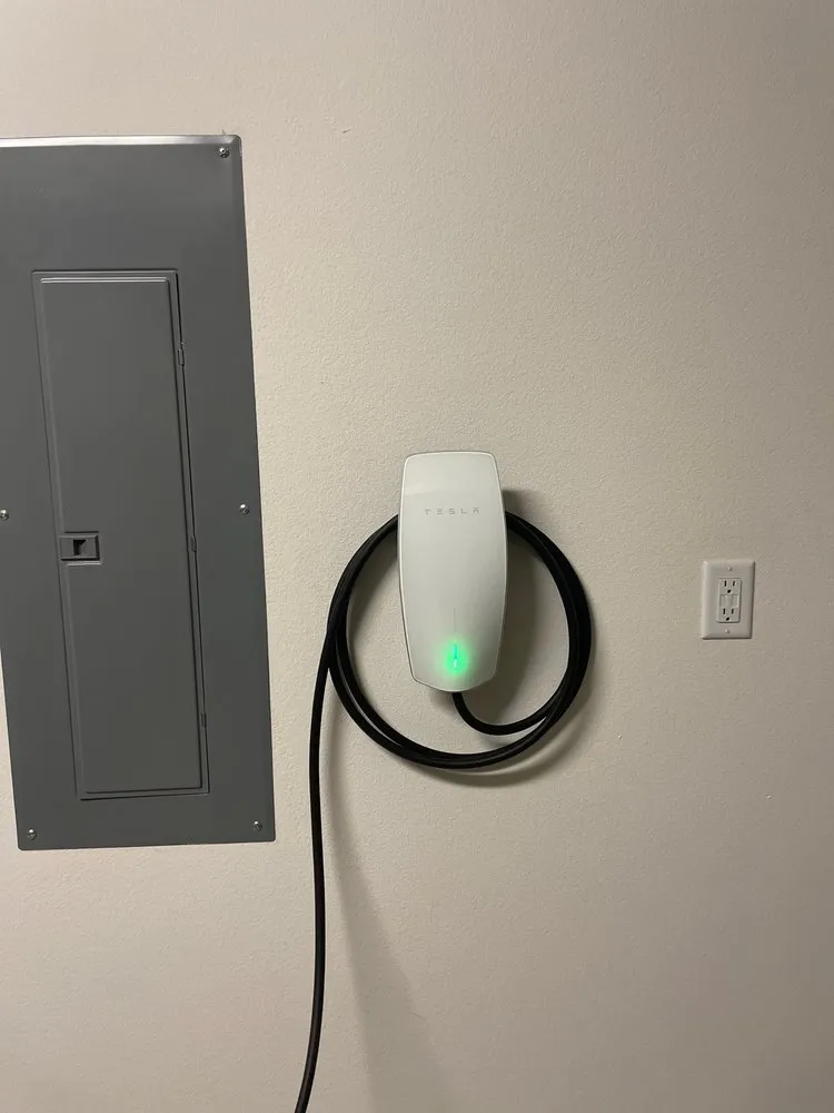 Emergency circuit breaker repair in ,  by Tesla Electrical Services