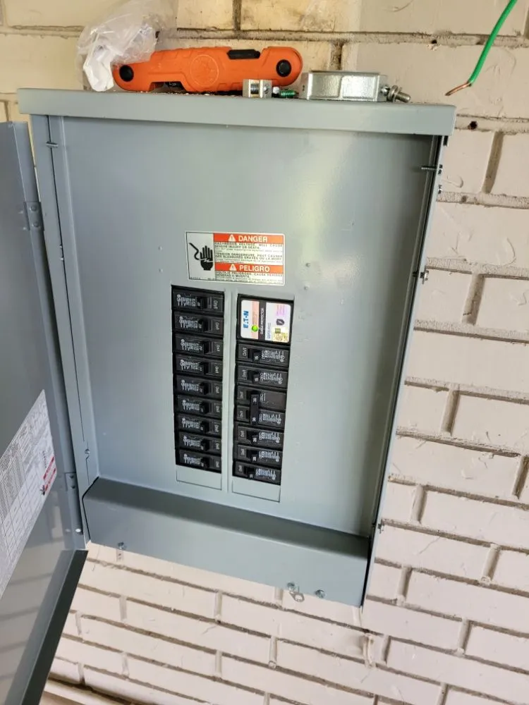 Slide of Tex-Pro Electrical