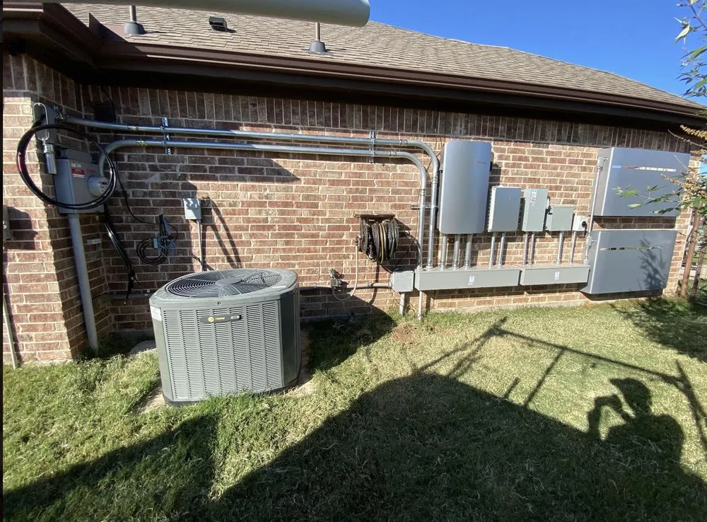 Slide of Texan Electric & Solar Service