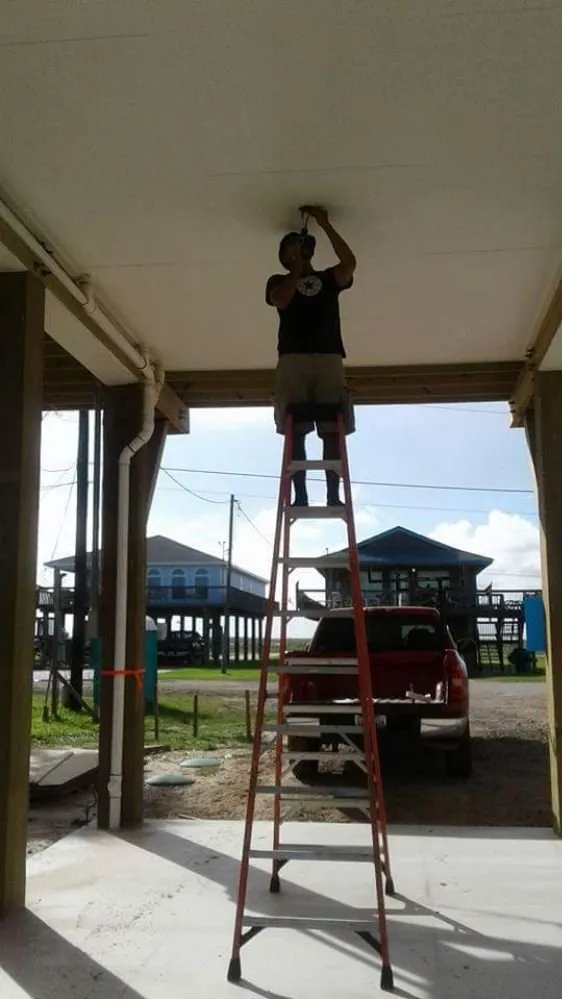 Slide of Texan Electric