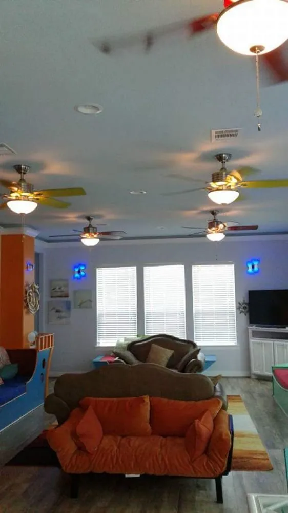 Slide of Texan Electric