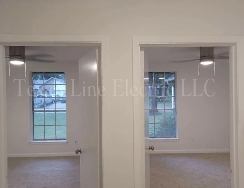 Slide of Texan Line Electric