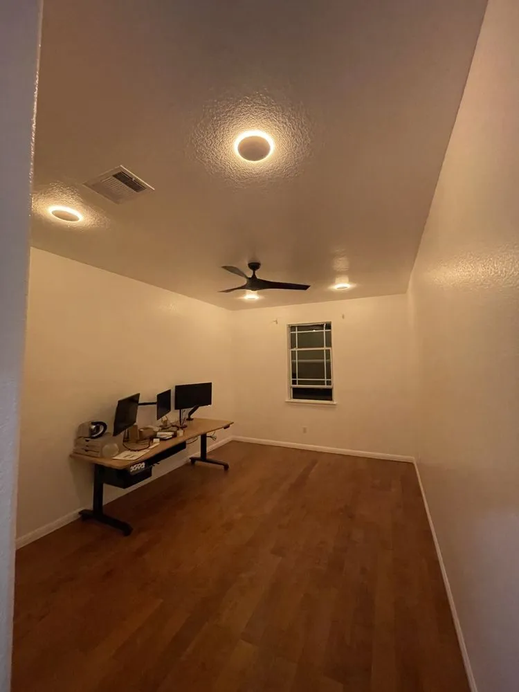 Slide of Texas Electrical And Lightning Services