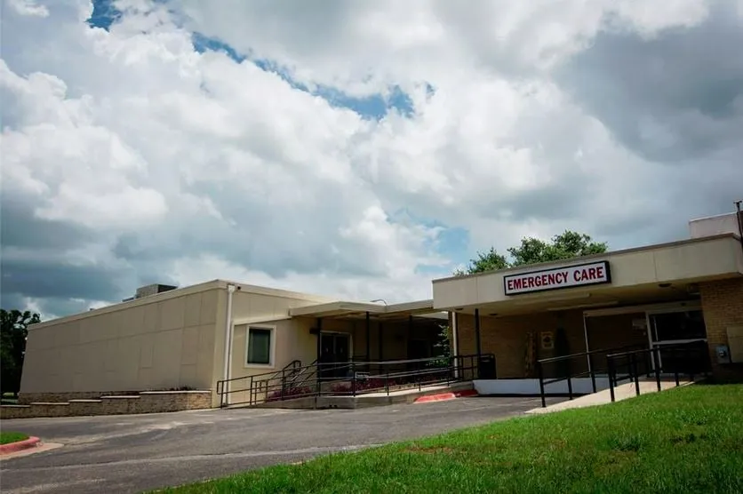 Emergency electrician providing lighting installation in Rockdale, TX - Texas Electrical Services
