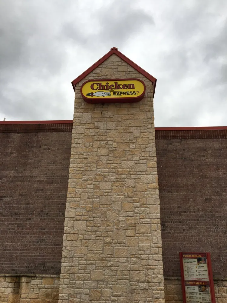 Professional circuit breaker repair service in ,  - Texas Star Services