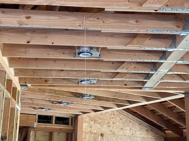 Slide of Tezla Electric