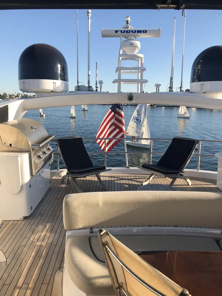 Expert electrician providing emergency electrical service in ,