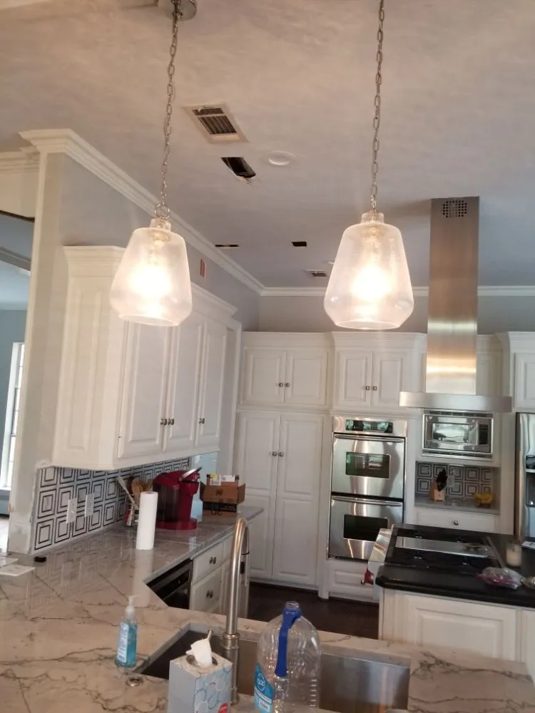 Slide of That Electric Guy