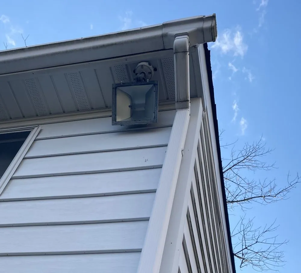 Slide of That Electrician