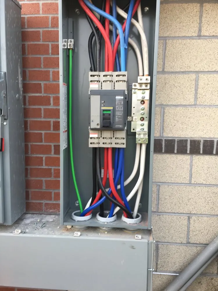 Slide of That Electrician