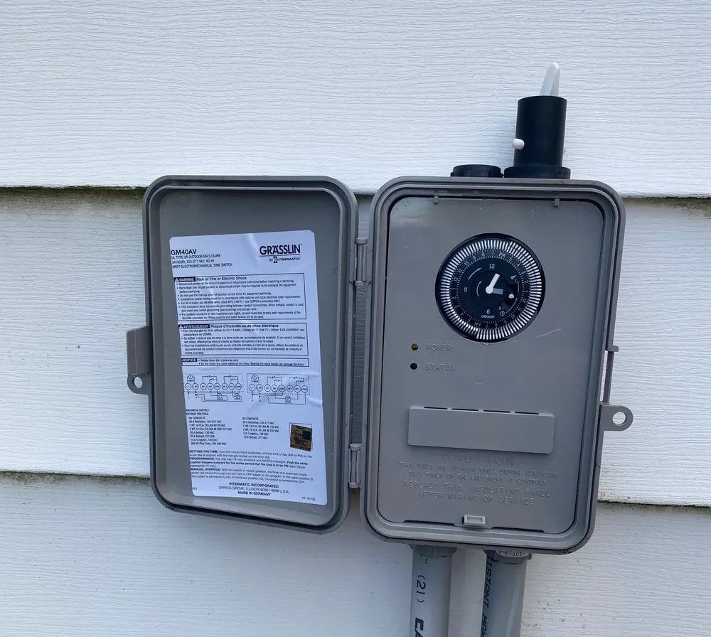 Slide of That Electrician