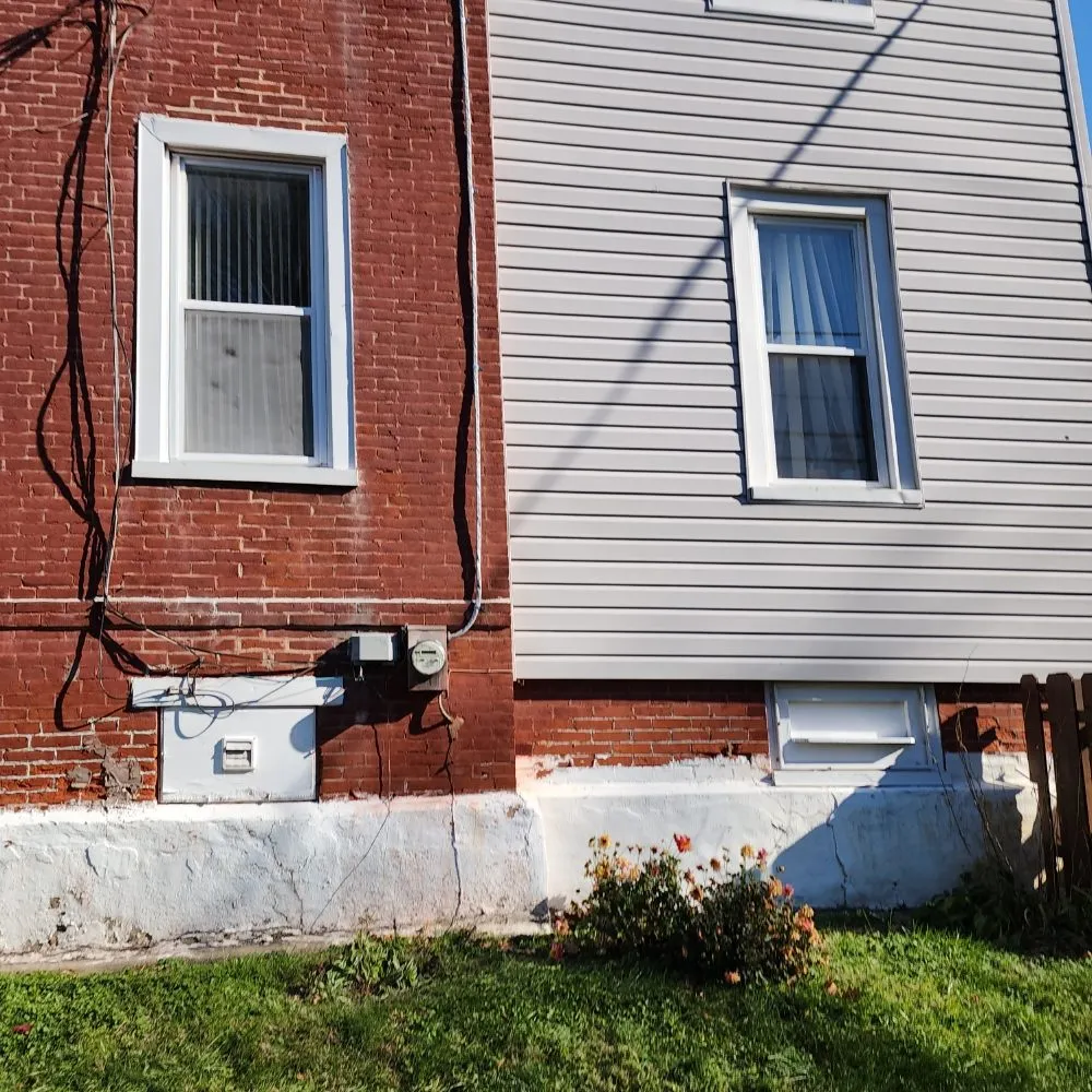 Slide of That Guy Rob