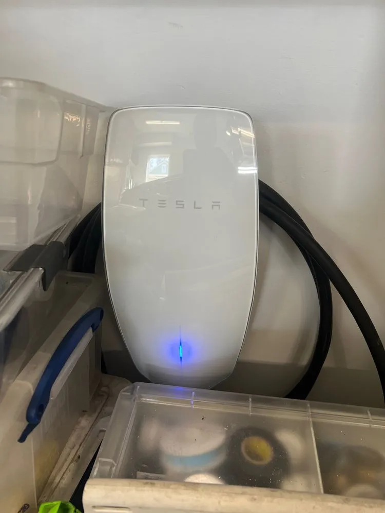Licensed electrician providing outlet and switch repair in San Fernando Valley, CA - The Car Charger Guy