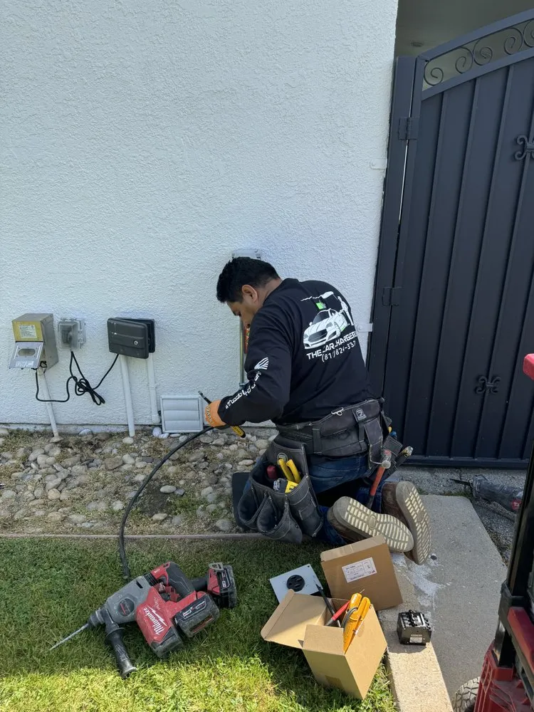 Professional emergency electrical service in San Fernando Valley, CA by The Car Charger Guy