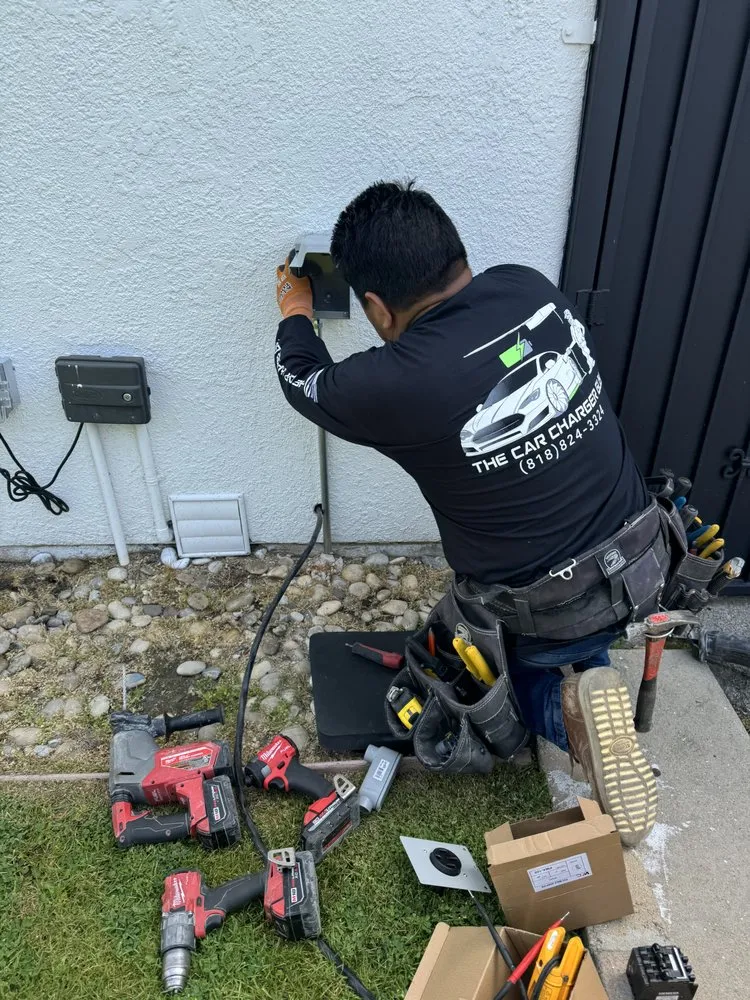 Emergency electrician providing outlet and switch repair in San Fernando Valley, CA - The Car Charger Guy