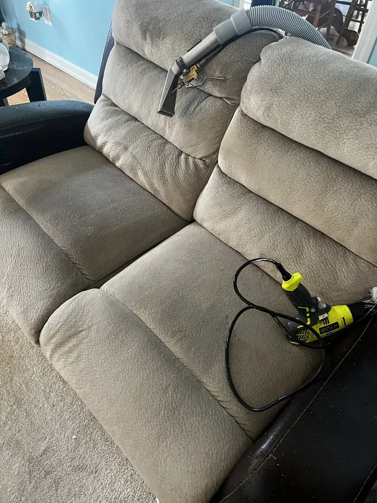 Slide of The Carpet Cleaning