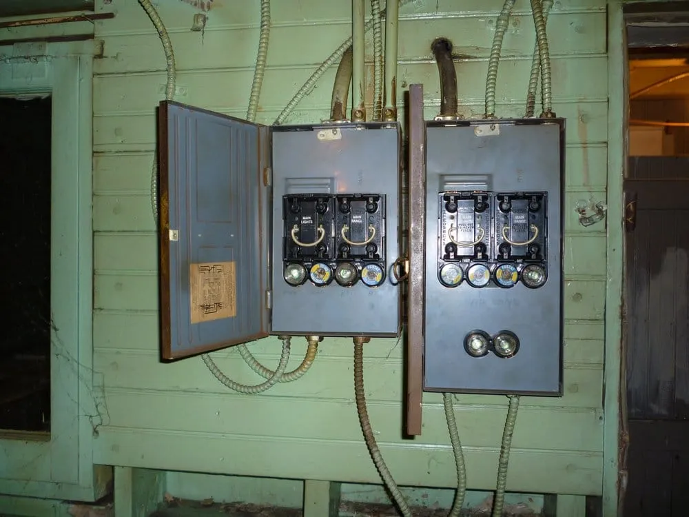 Slide of The Connection Electrical Corp