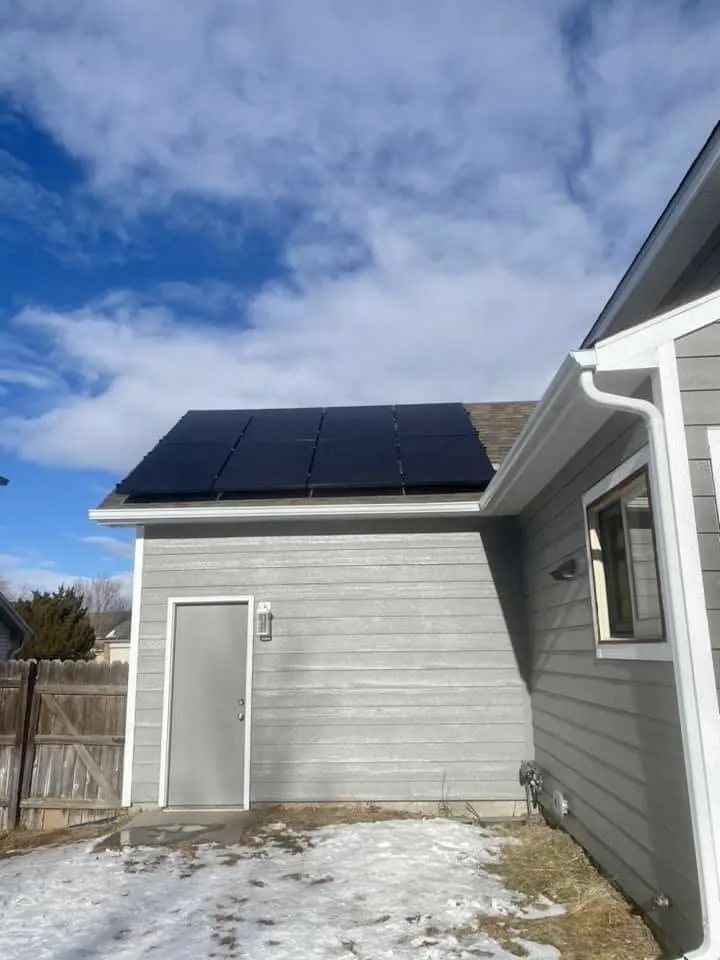 Slide of The Electric & Solar Specialist