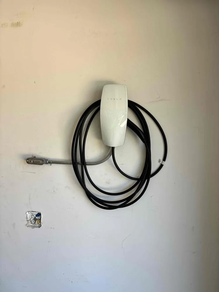 Slide of The Electric Connection