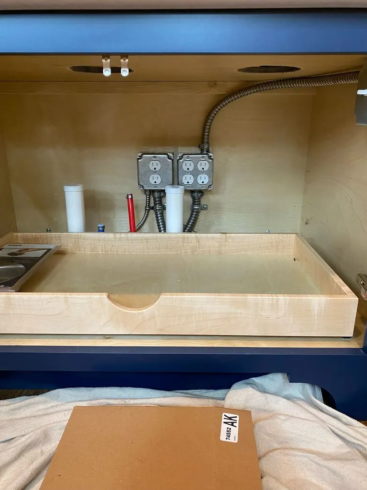 Slide of The Electric Guys