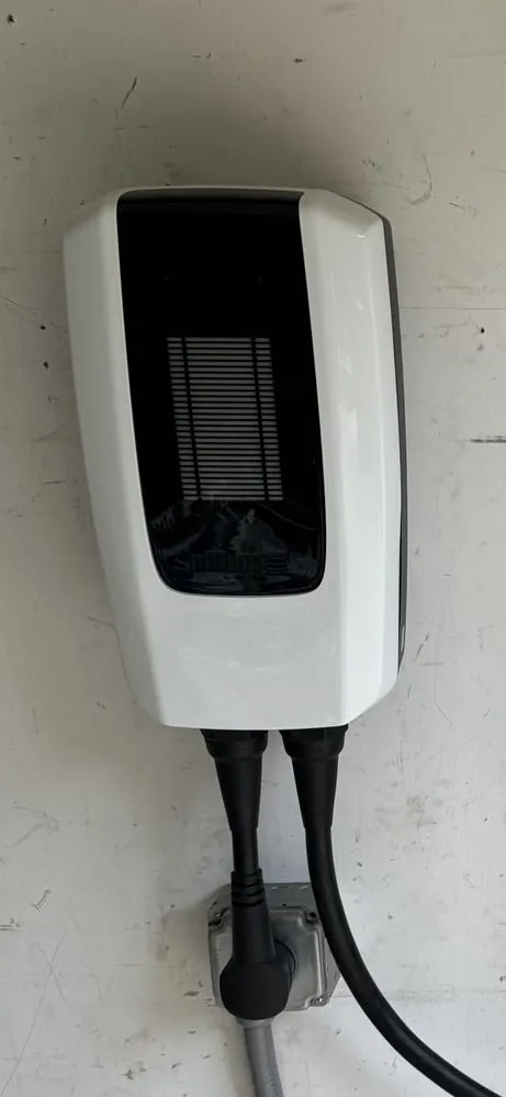 Slide of The Electric Guys