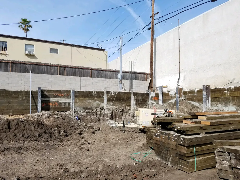 Expert electrician providing electrical repair in San Fernando Valley, CA - The Electrical Pros