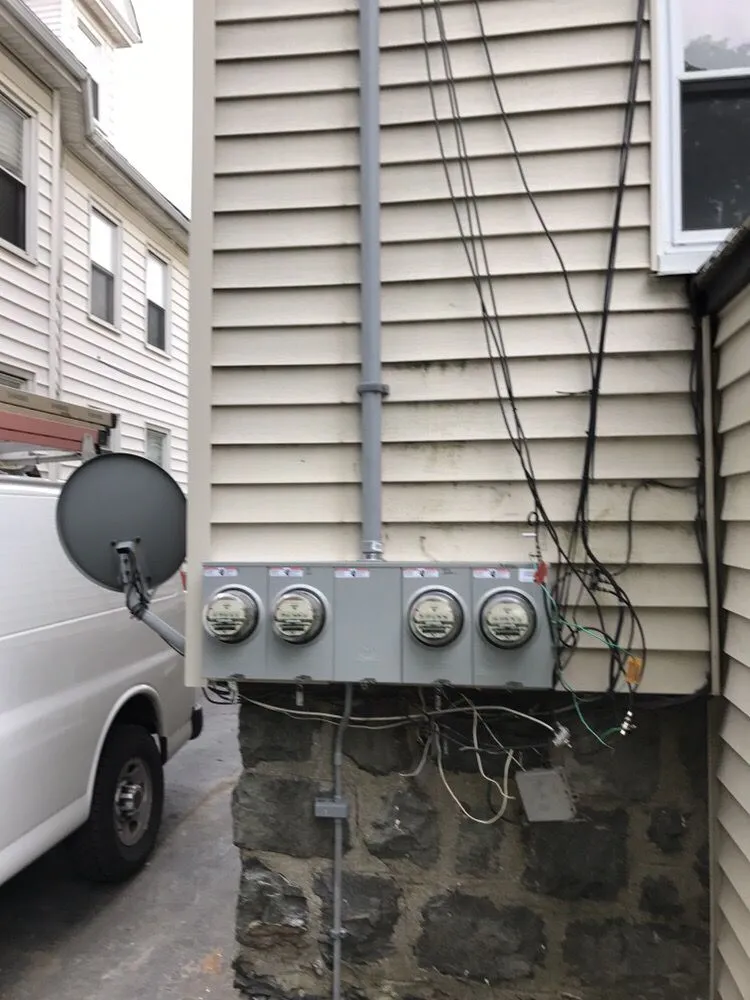 Trusted electrician providing outlet and switch repair in , 