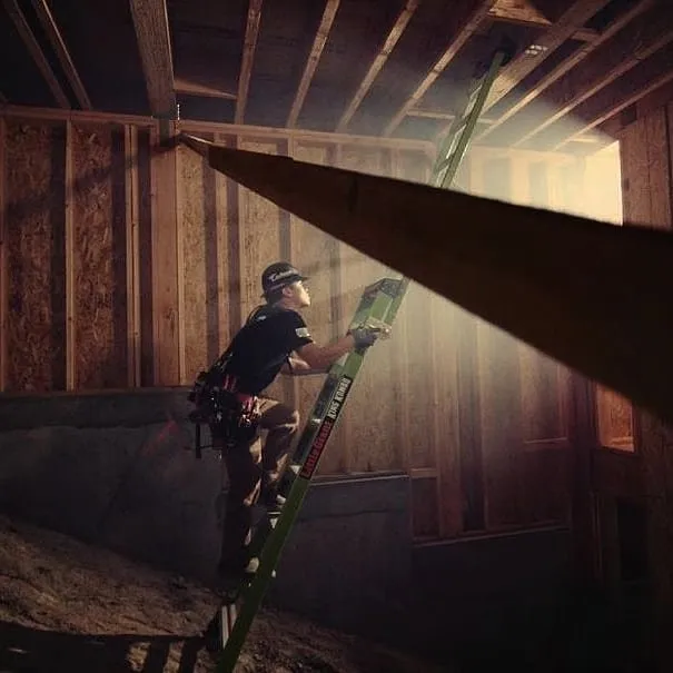 Affordable electrician providing circuit breaker repair in , 