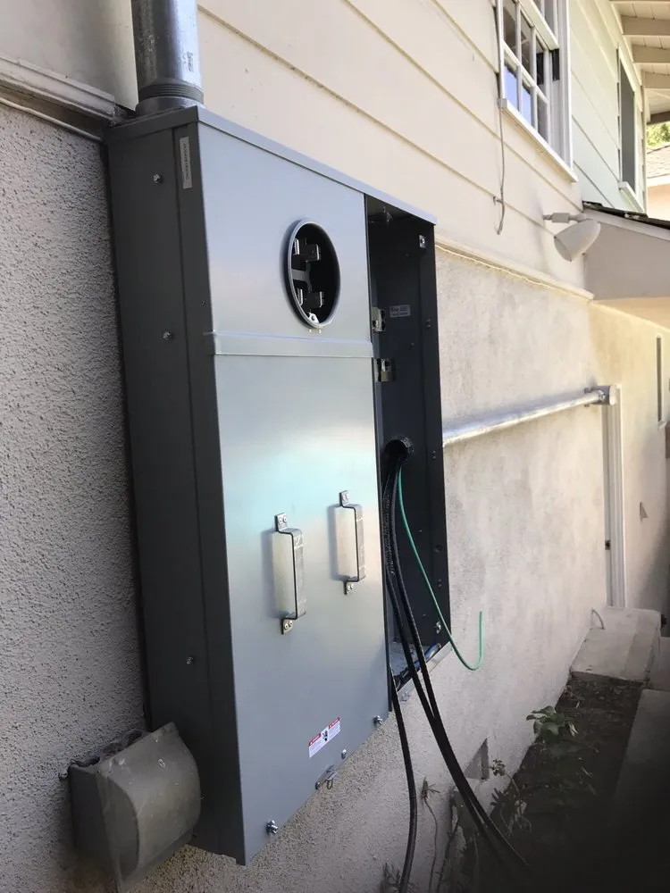 Slide of The Electrician Magician