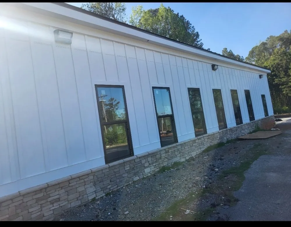 Slide of The Electricianz