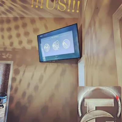 The Empire Circle Logo