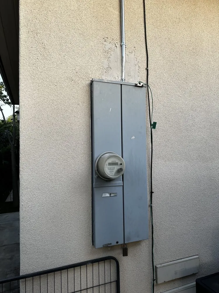 Slide of The EV Guys