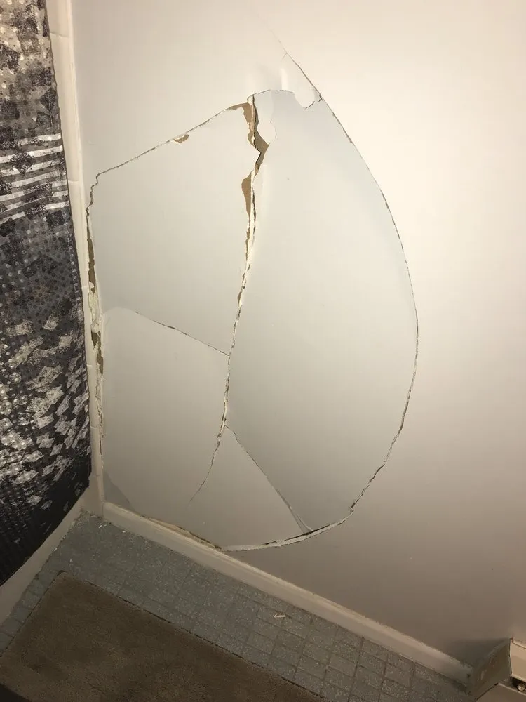 Slide of The Good Guys Handyman