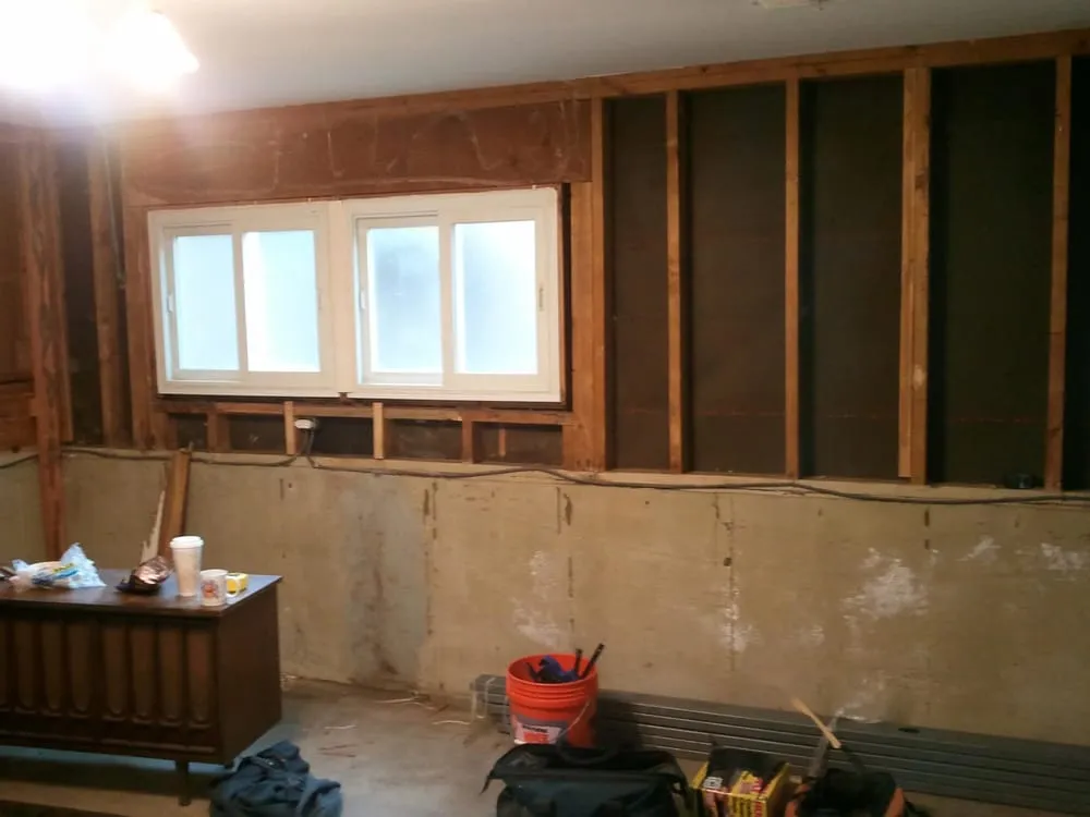 Slide of The Good Guys Handyman