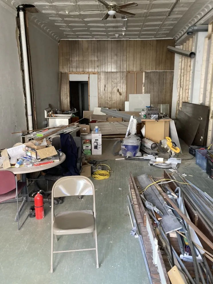 Slide of The Handy Guys