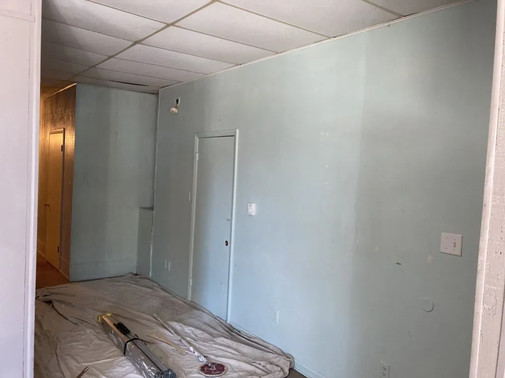 Slide of The Handy Guys