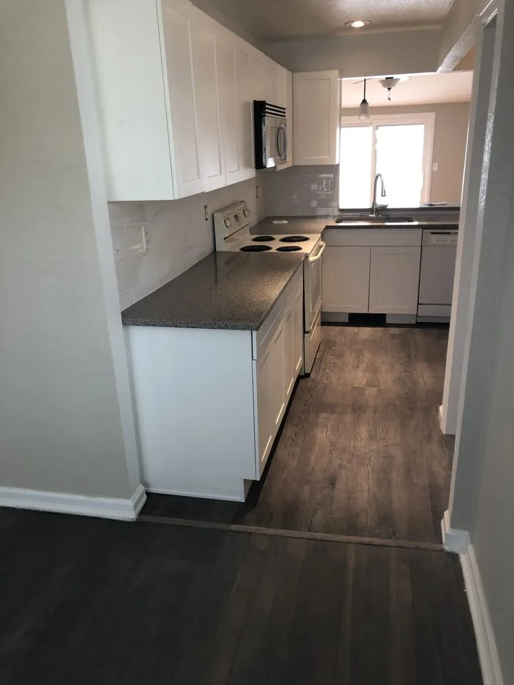 Slide of The Handy-Mander