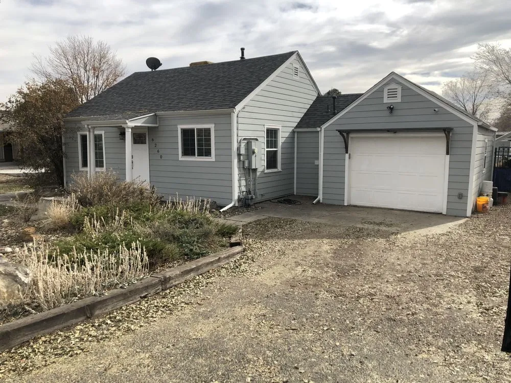 Slide of The Handy-Mander