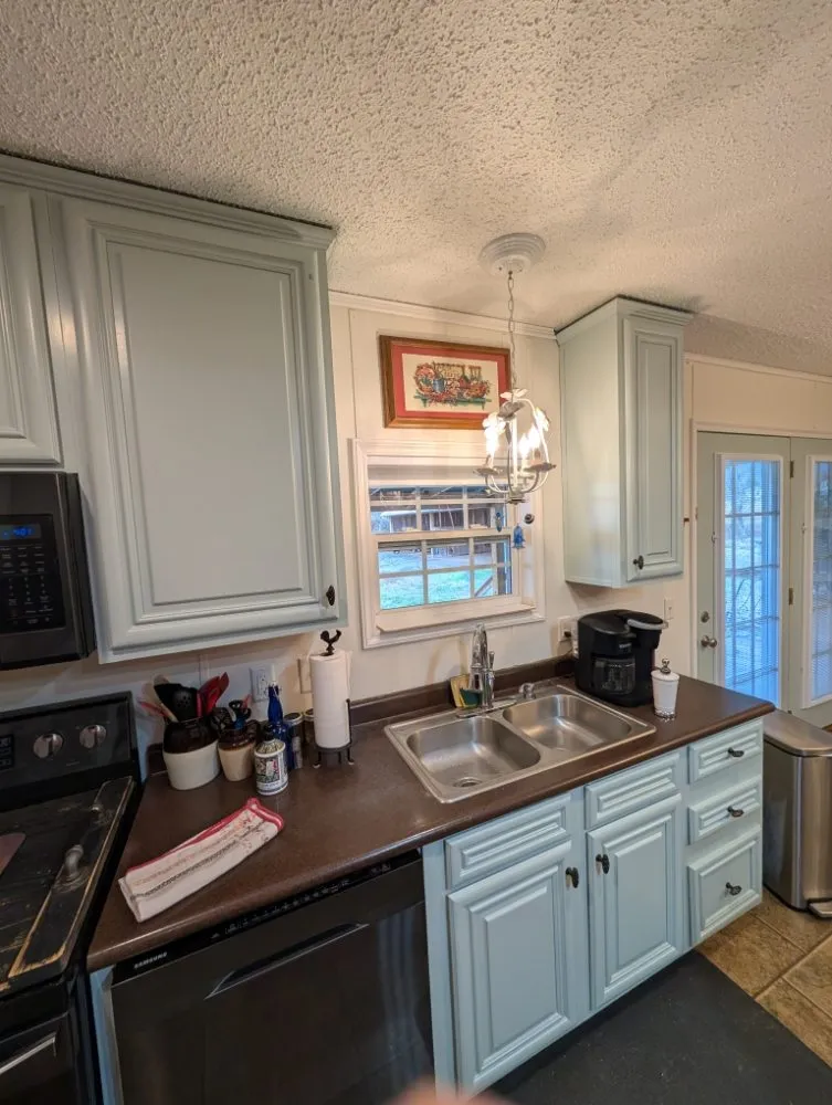 Slide of The Handy Smith