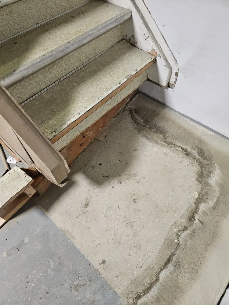 Slide of The Home Tradesman, DBA