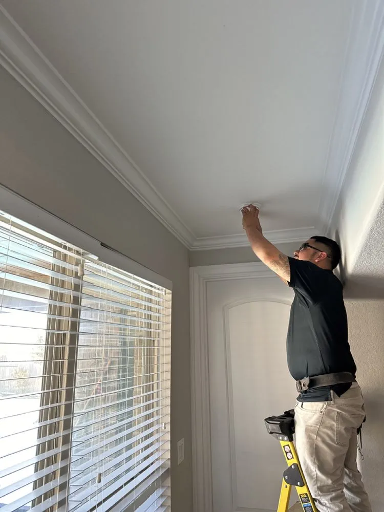 Professional electrician providing lighting installation in Richmond, TX - The Local Electrician