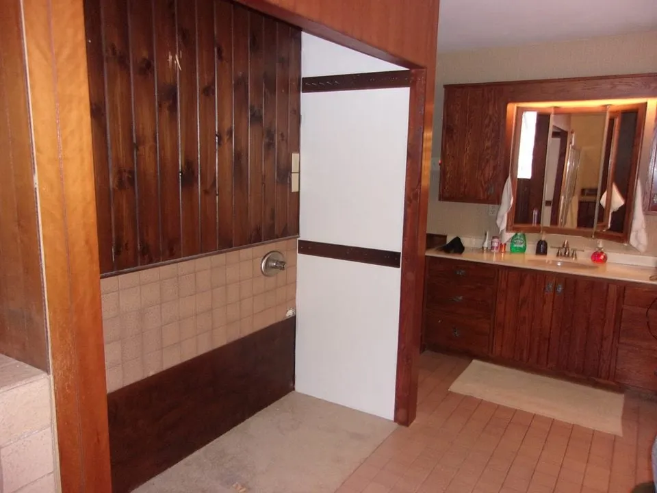 Slide of The Longacre Company