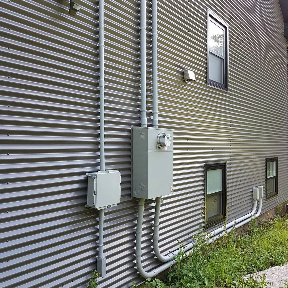 Slide of The Loop Emergency Electrician