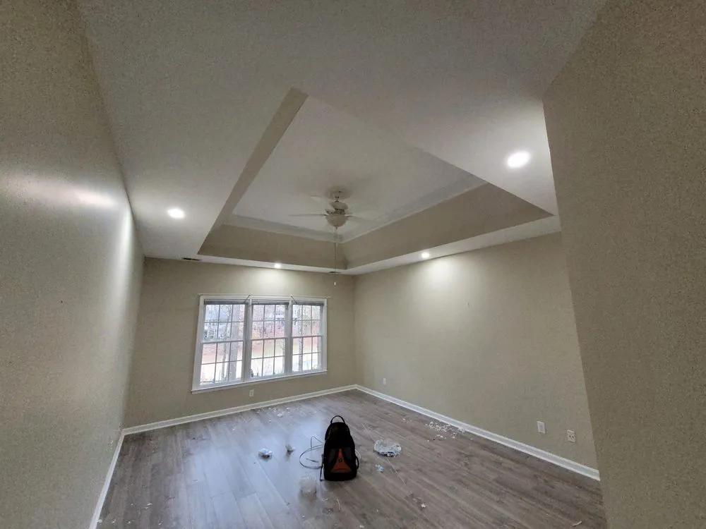 Certified electrician providing circuit breaker repair in Ellenwood, GA - The Man Home Repair