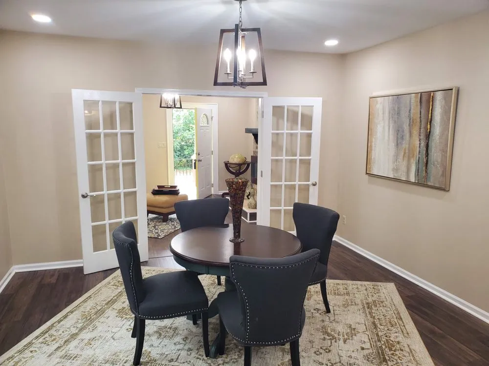 Professional electrician providing wiring installation in Ellenwood, GA - The Man Home Repair