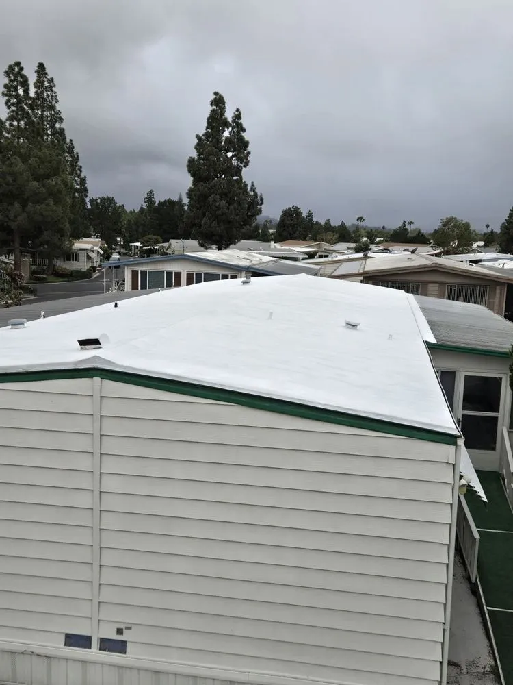 Slide of The Mobile Home Doctors